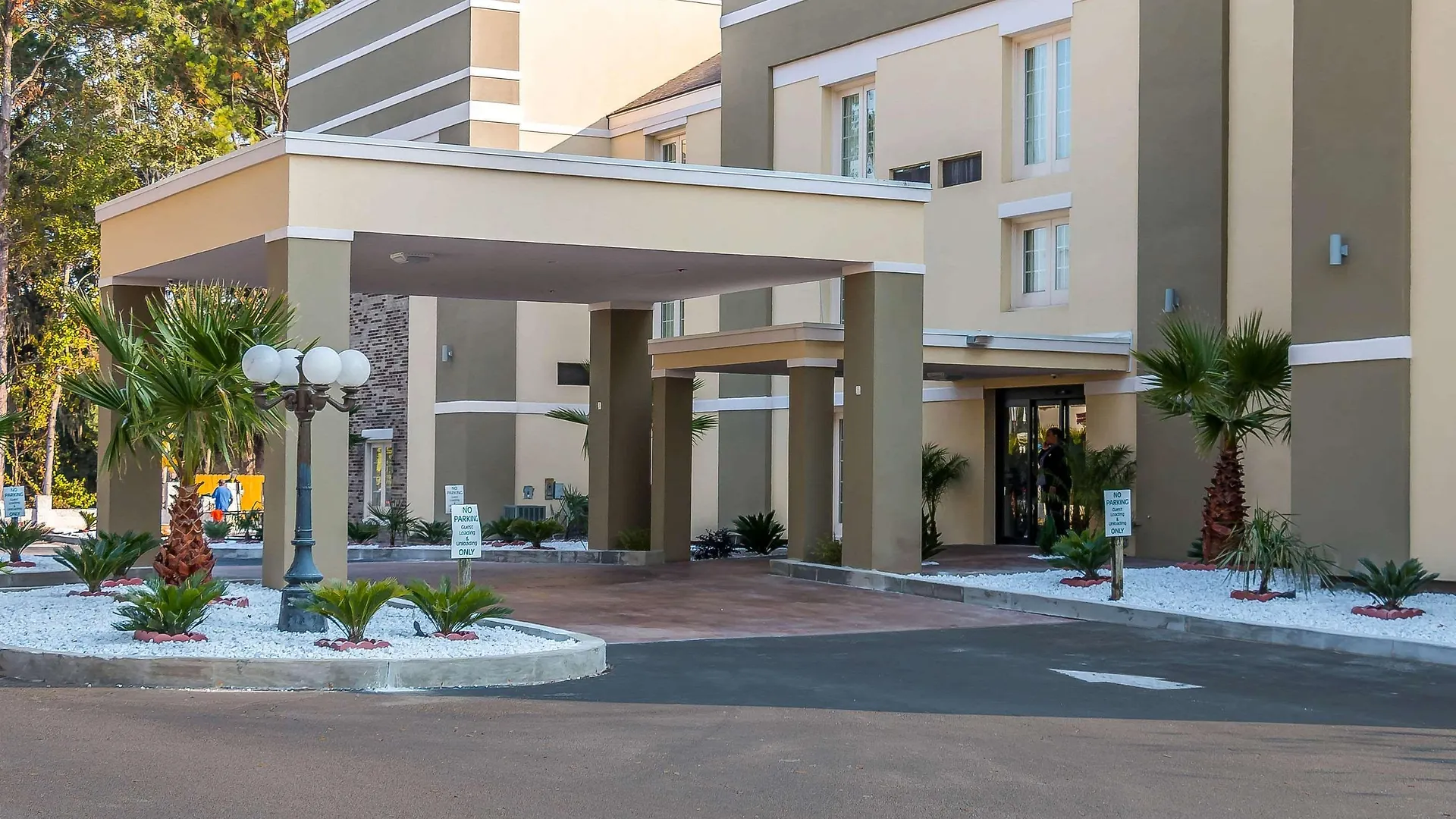 Comfort Inn 3*
