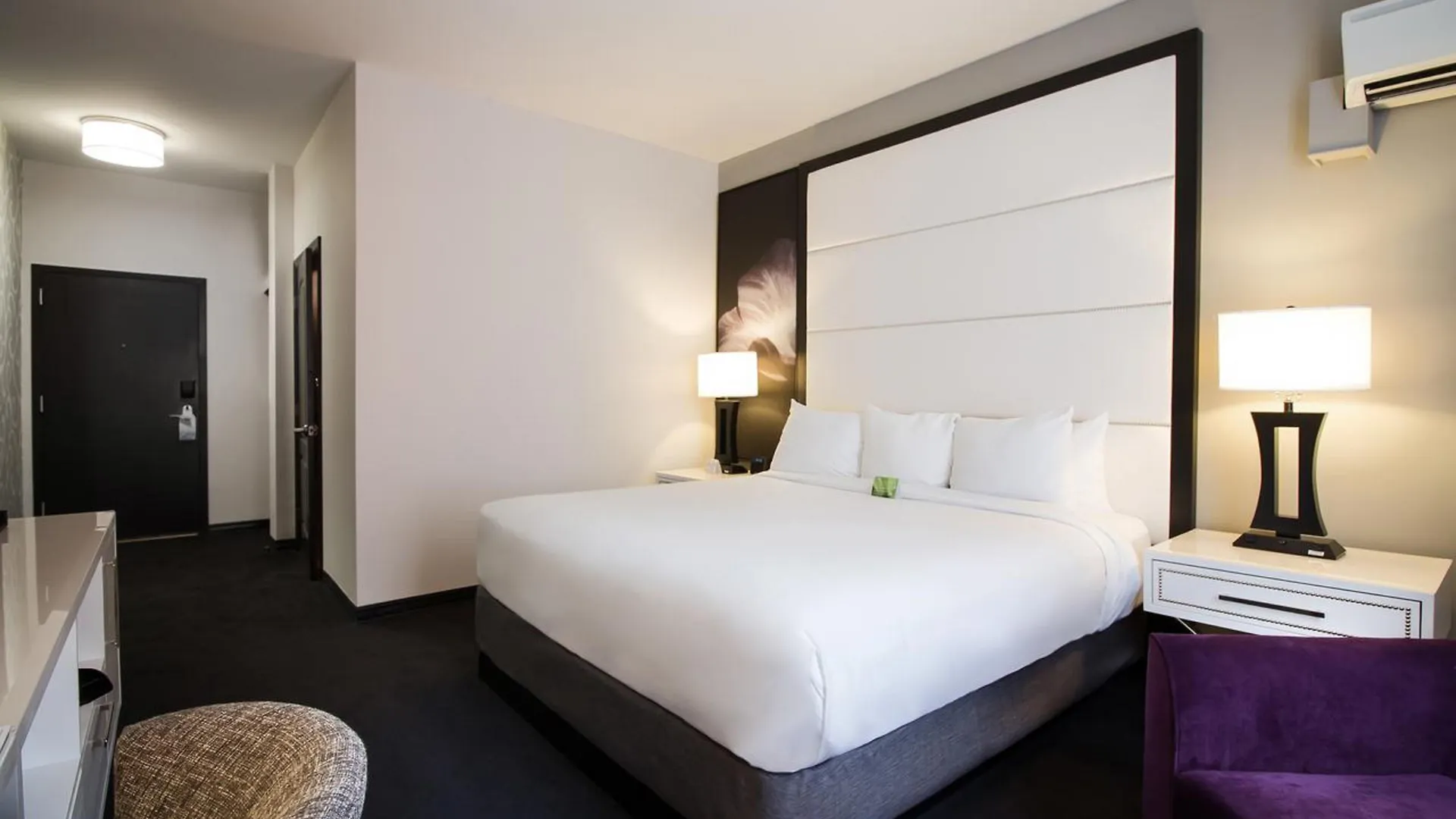 Tryp By Wyndham Hotel Savannah