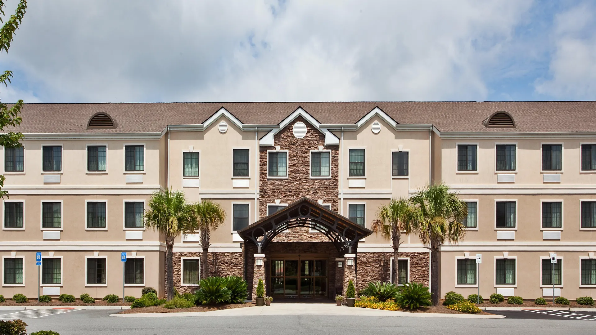 Comfort & Hotel