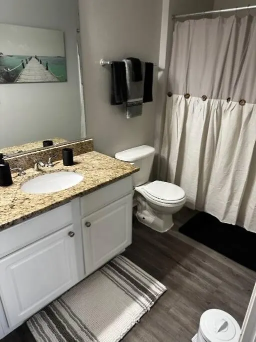 Apartment Extravagant 2 Br/2 Ba *