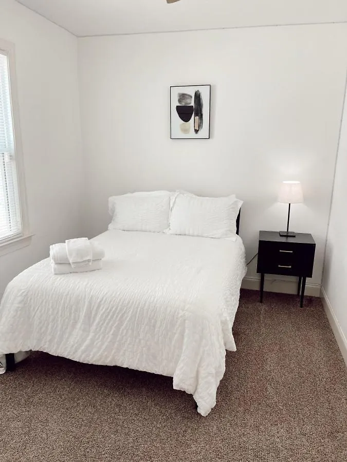 Southern Charm At Its Near South Historic District Savannah