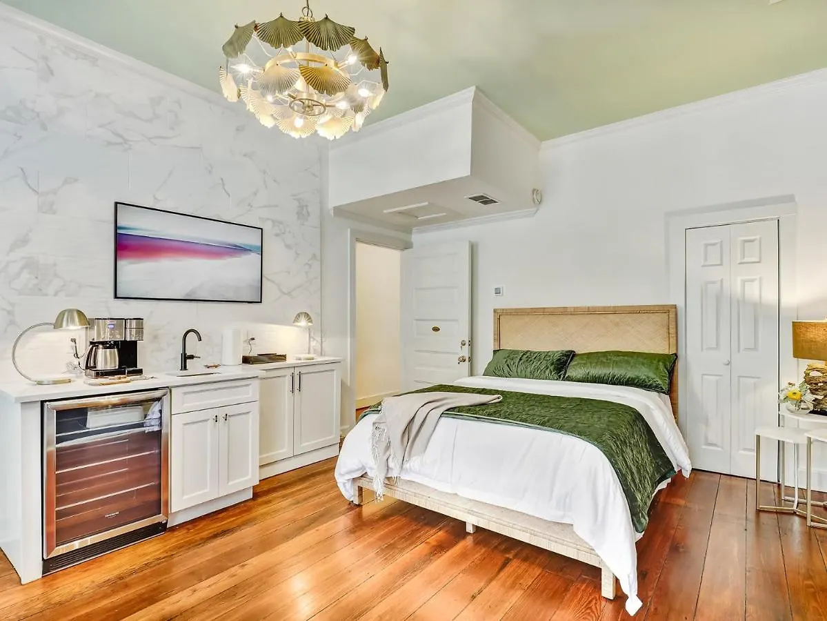 Gordon Holly Apartment Savannah