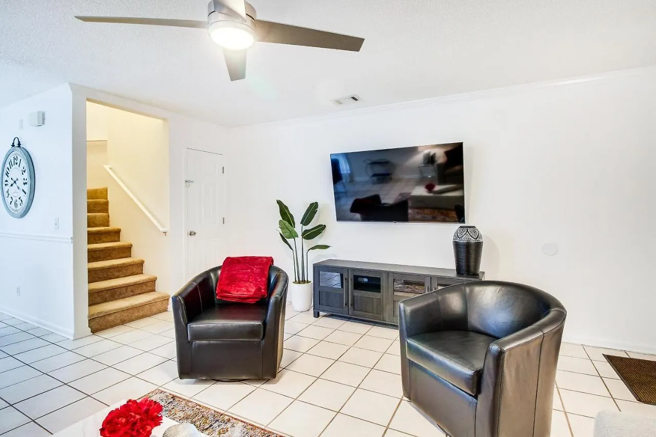Charming Vacation With Game Room! Holiday home *