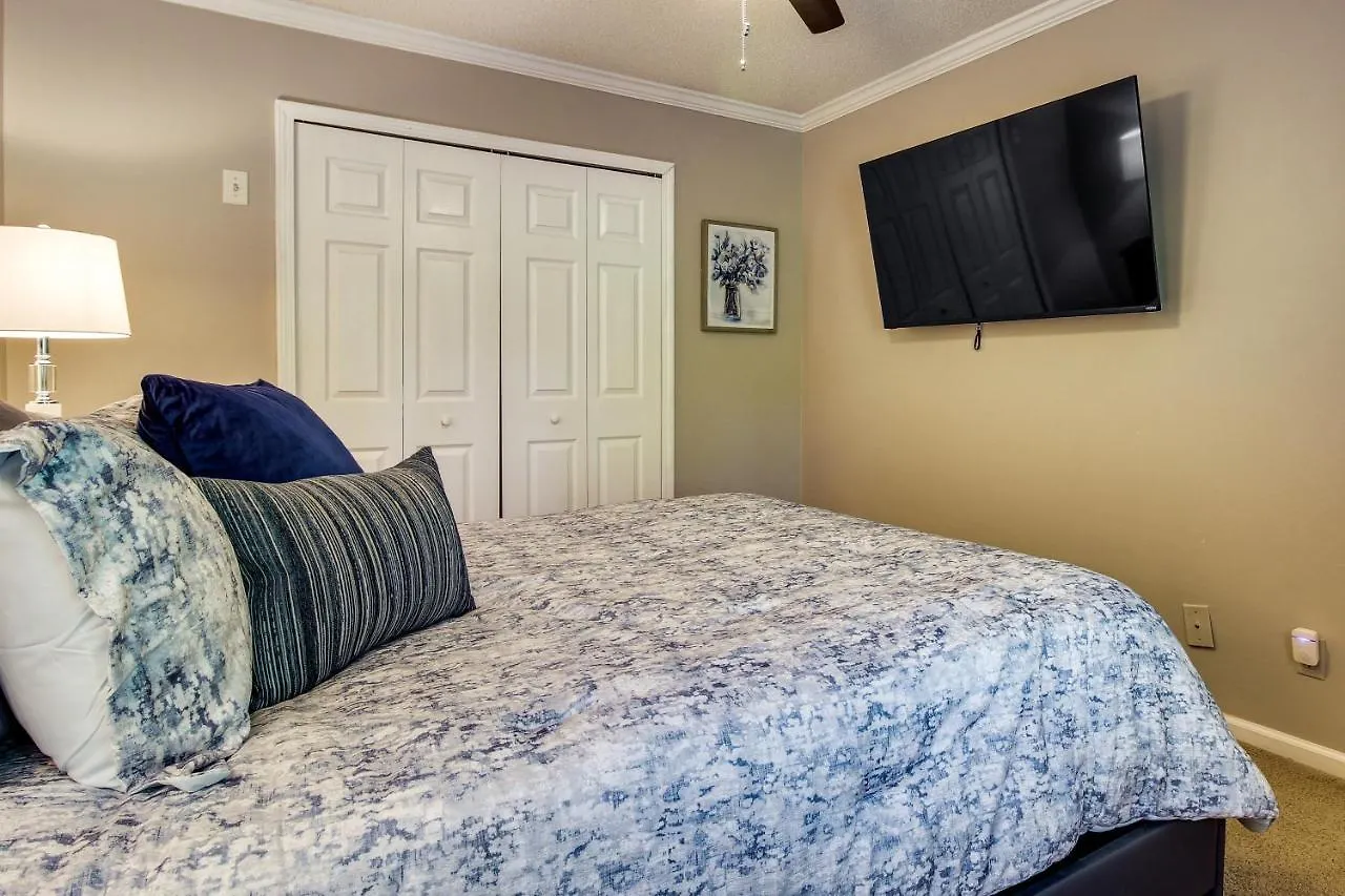 Holiday home Soothing Townhome With Patio! *