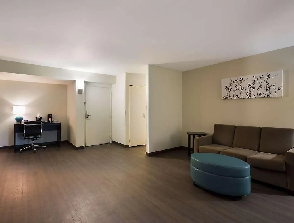 Hotel Sleep Midtown Savannah