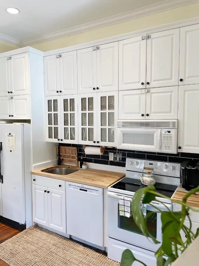 בית נופש Charming 1885 Parlor Loft Downtown סוואנה