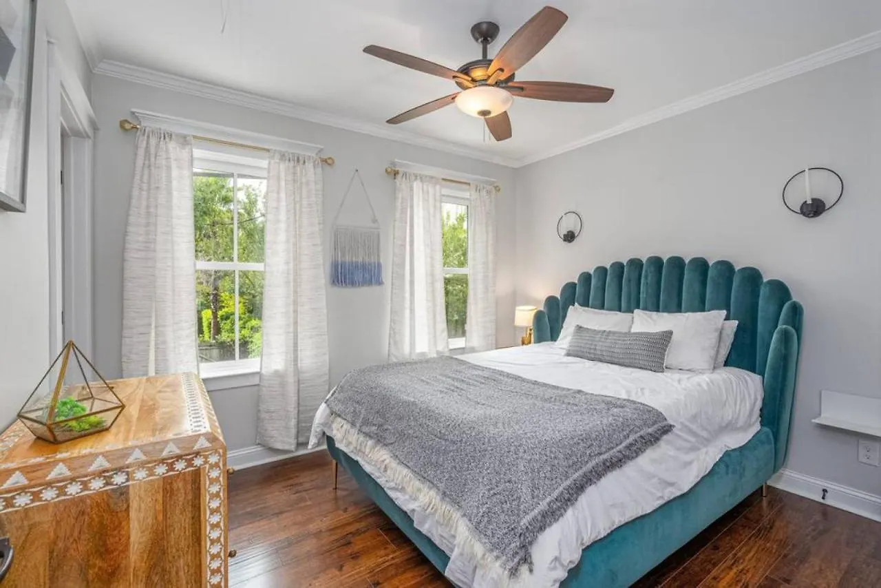 Bohemian Carriage House Savannah