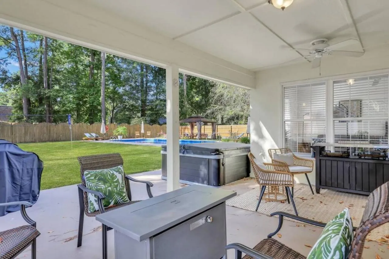 Casa vacanze 5br Pool, Jacuzzi, Firepit, Sports, Games Savannah