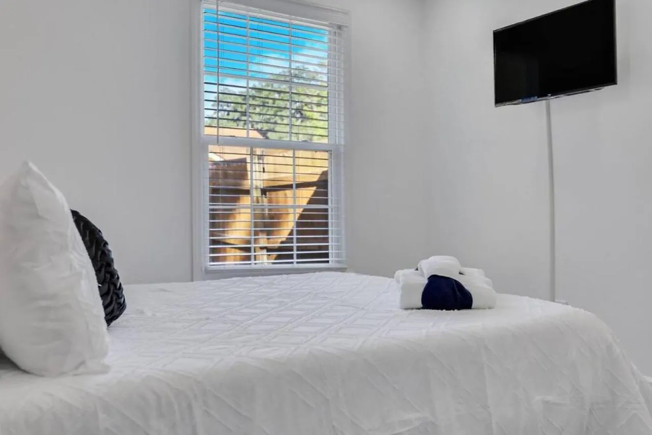 Casa vacanze 5br Pool, Jacuzzi, Firepit, Sports, Games