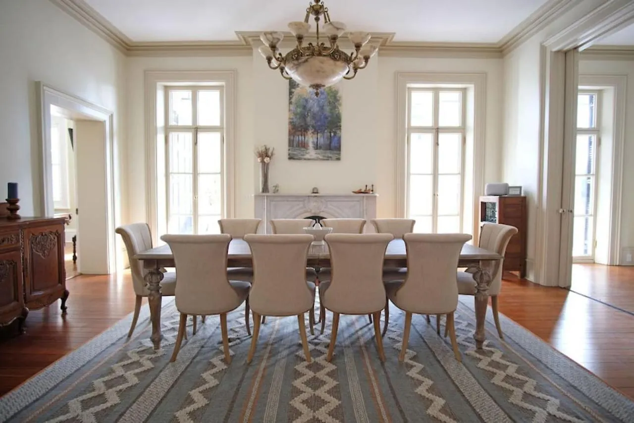 8br Historic Hamilton House