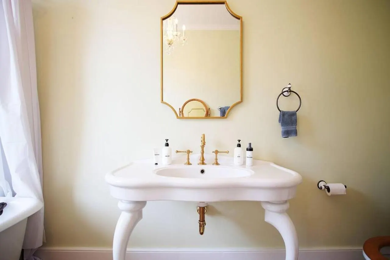 8br Historic Hamilton House Savannah