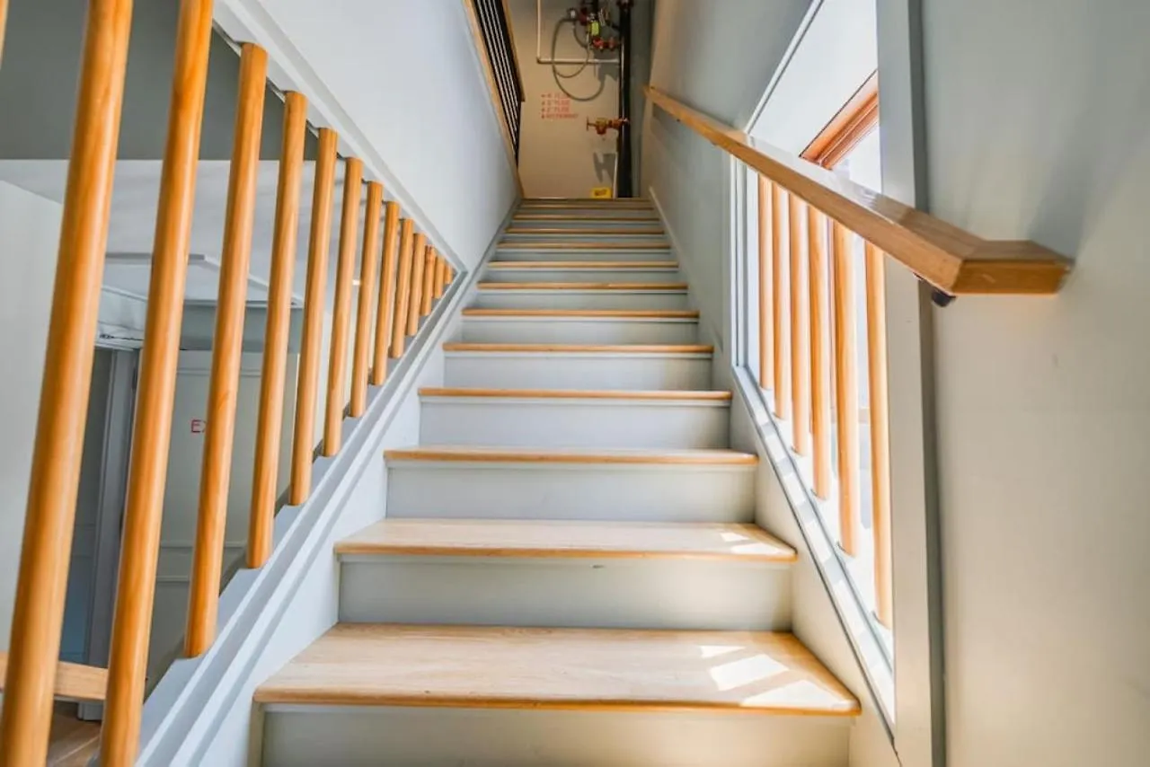 Apartment Top-floor 2 Bedroom In Downtown Savannah