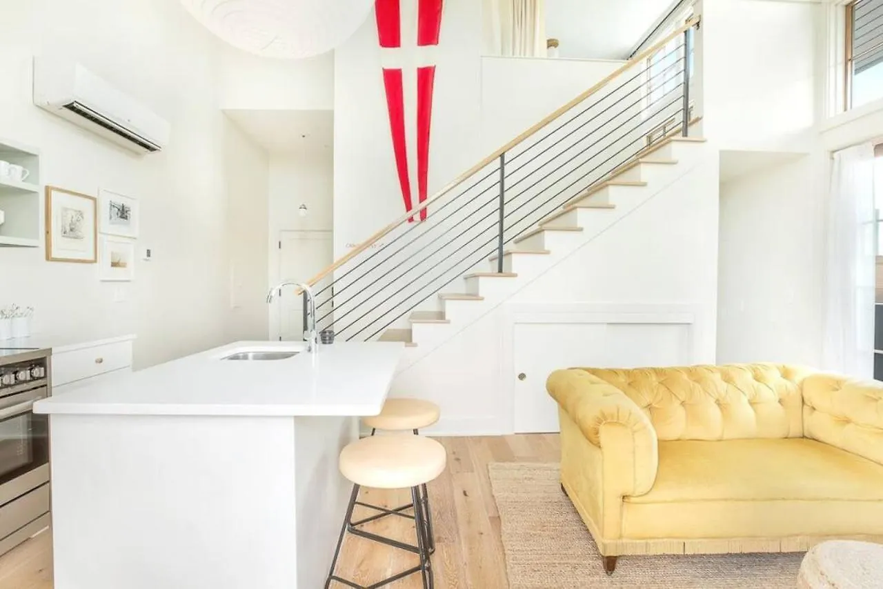 2br Loft With Terrace * Savannah