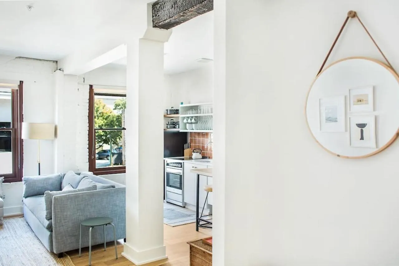 Roomy Hip 2br In