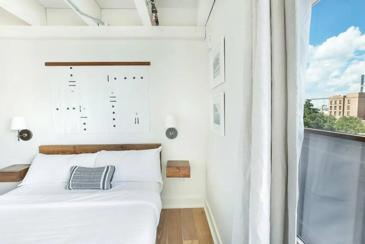 2br Loft With Terrace * Savannah