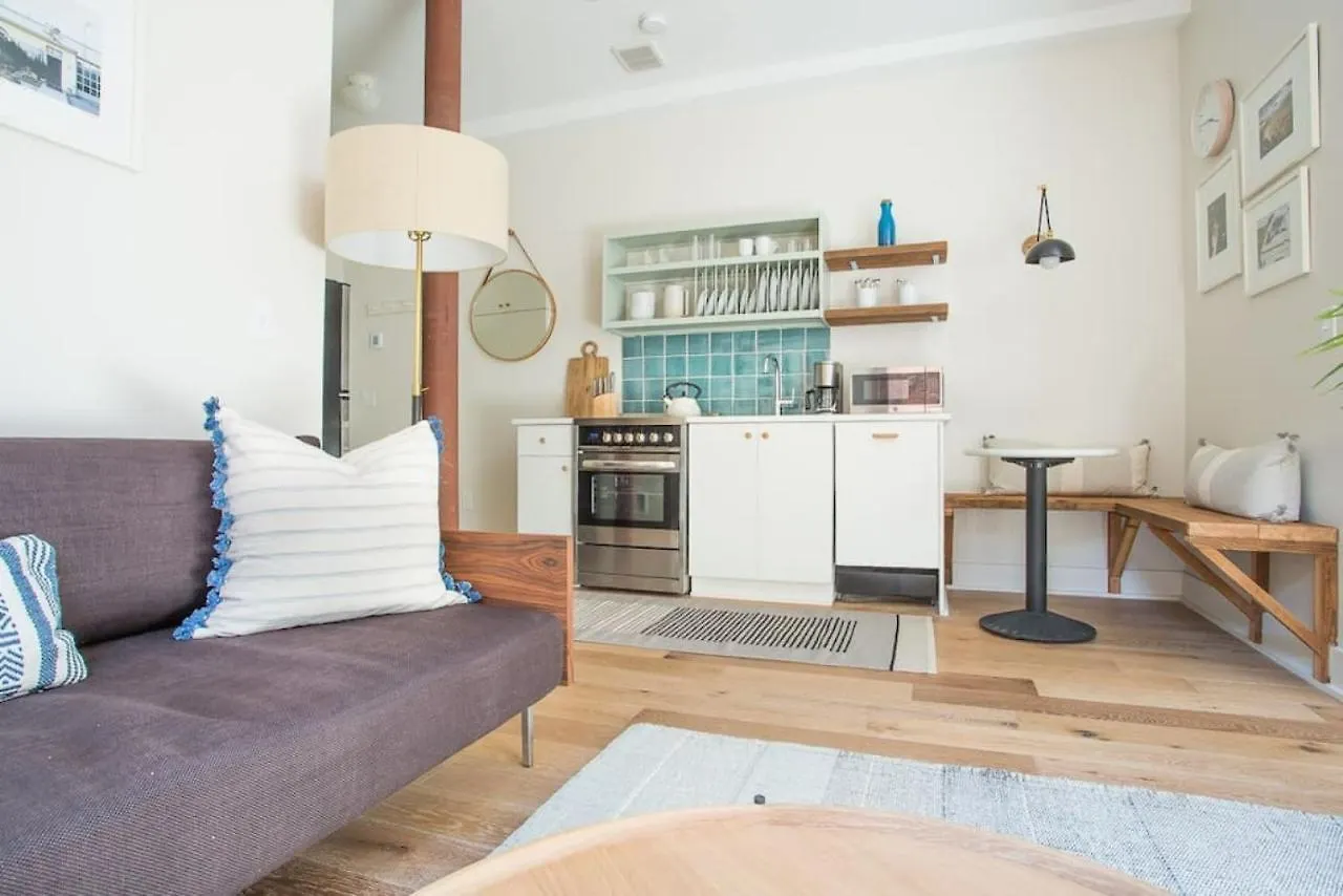 Apartment Downtown Loft Near Everything *