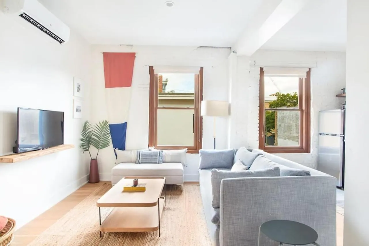 Roomy Hip 2br In