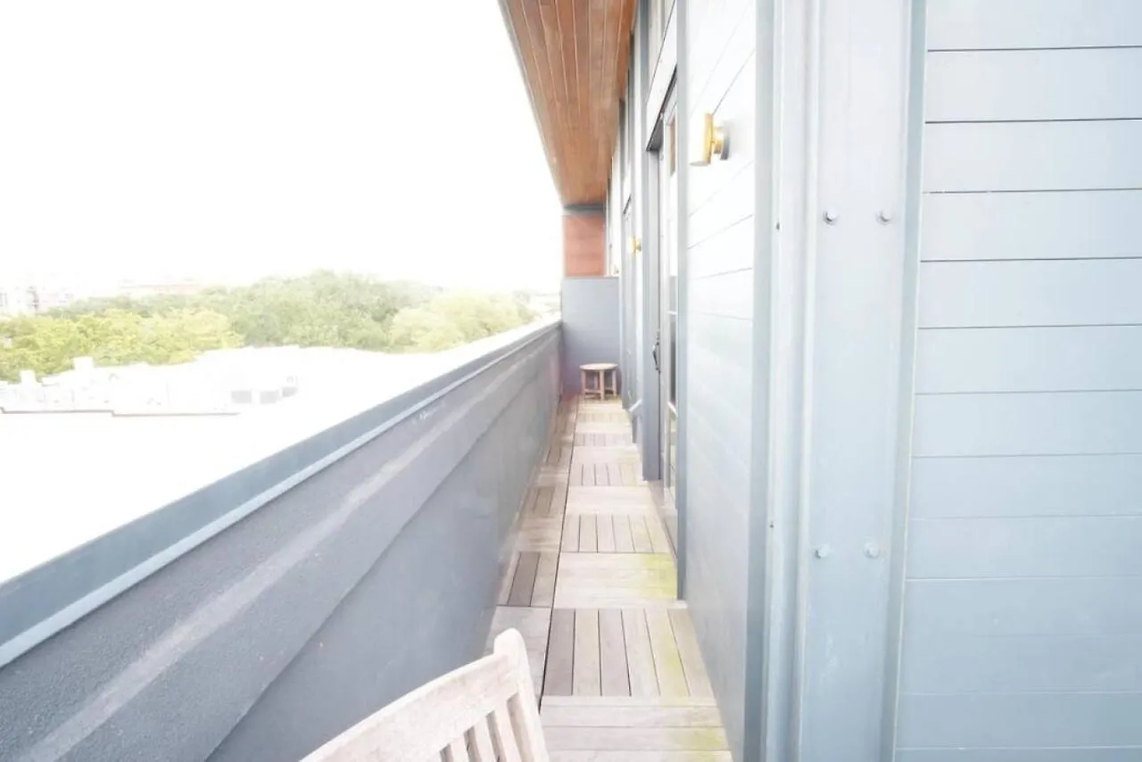 Top-floor 2 Bedroom In Downtown Savannah
