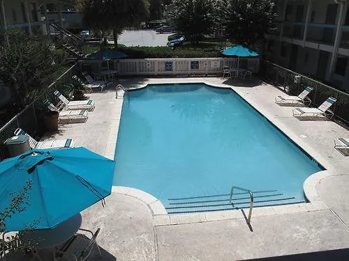 La Quinta By Wyndham Midtown Hotel Savannah