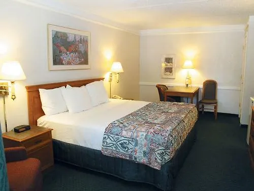 La Quinta By Wyndham Midtown Hotel