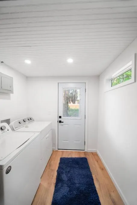 Holiday home Rare Hidden Gem - Minutes From Downtown & Forsyth! Savannah