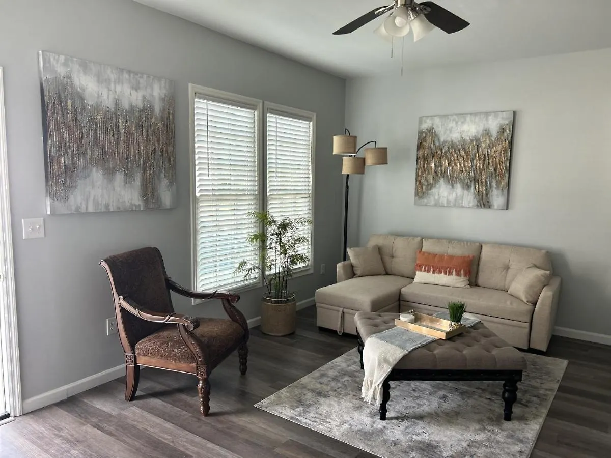 Favored Apartment *