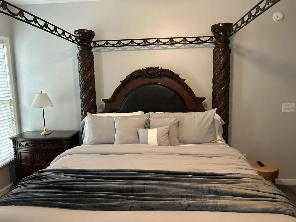 Apartment Favored