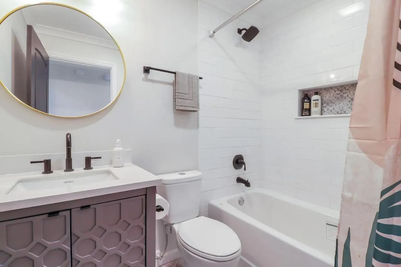 Luxury Retreat Heated Pool And Pet Friendly *
