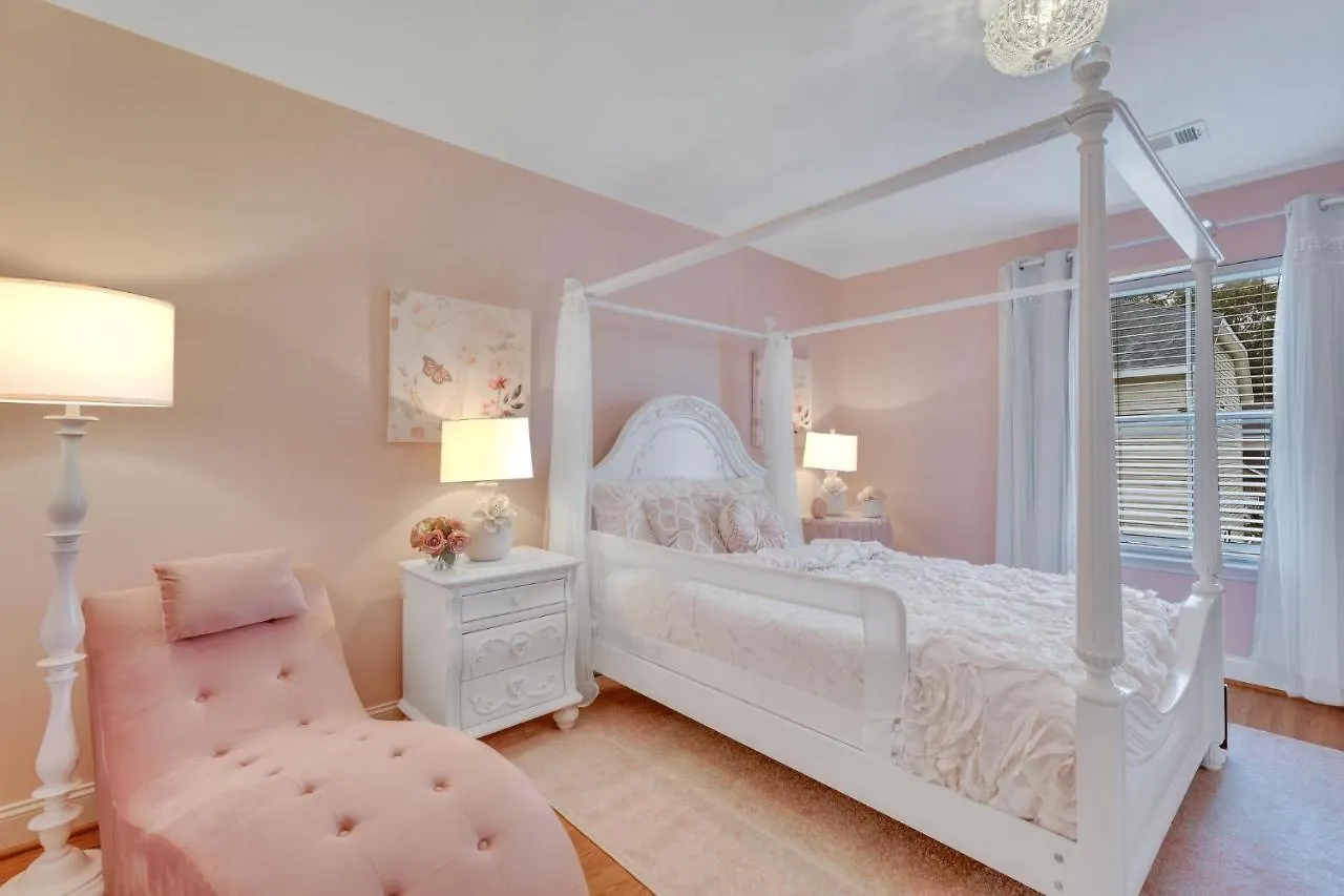 Luxury Group Retreat Family Oasis Holiday home *