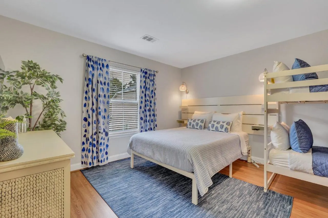 Holiday home Luxury Group Retreat Family Oasis