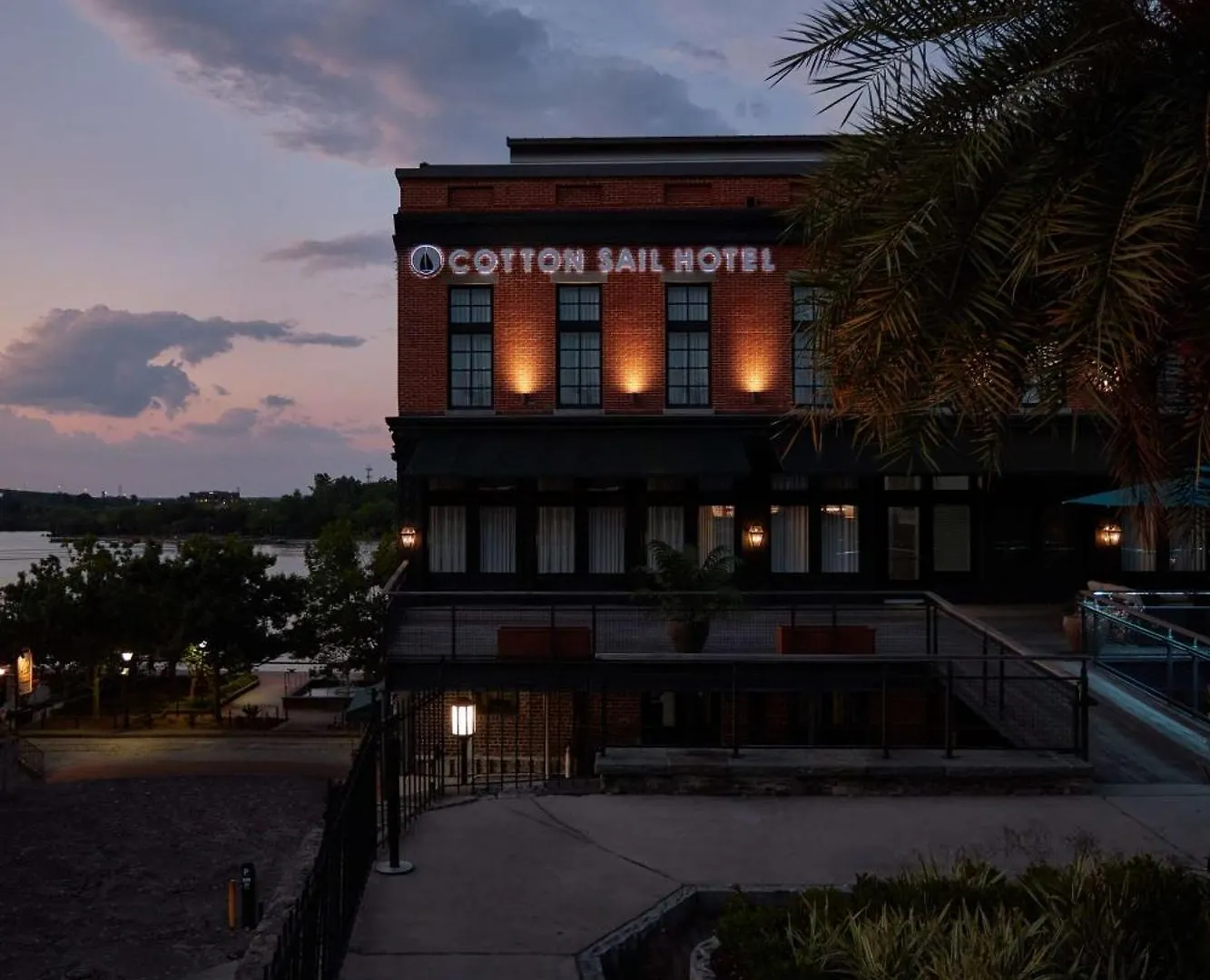 The Cotton Sail - Tapestry Collection By Hilton Savannah