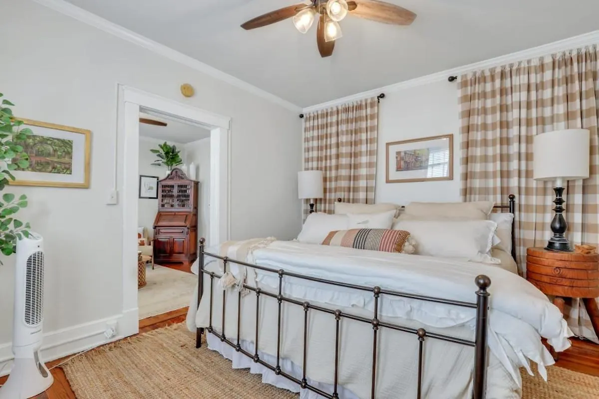Southern Belle On Oglethorpe Square Holiday home