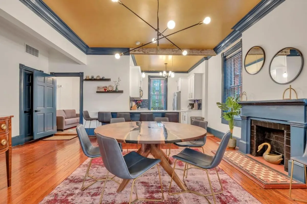 The Palm House-downtown Private Patio Luxury * Savannah