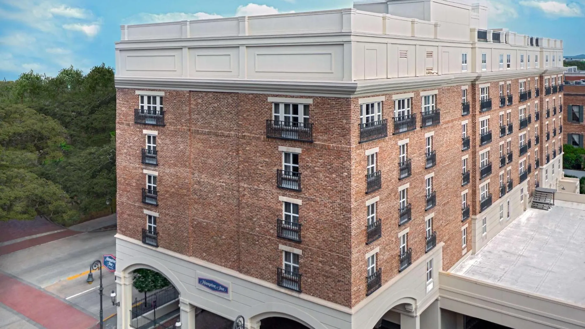 Hampton Historic District Hotel 3*