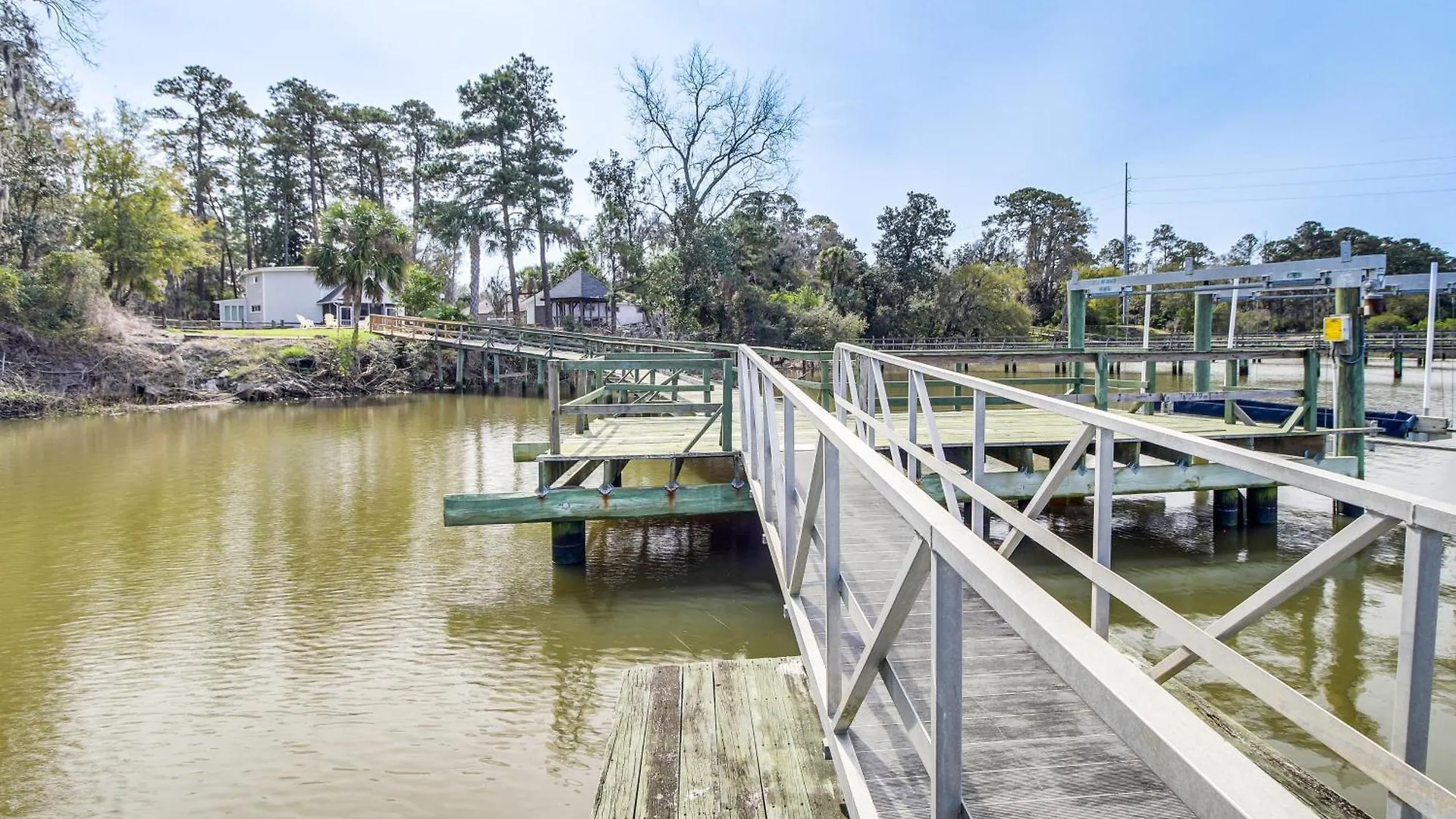 Riverfront Getaway With Pool And Dock! Savannah