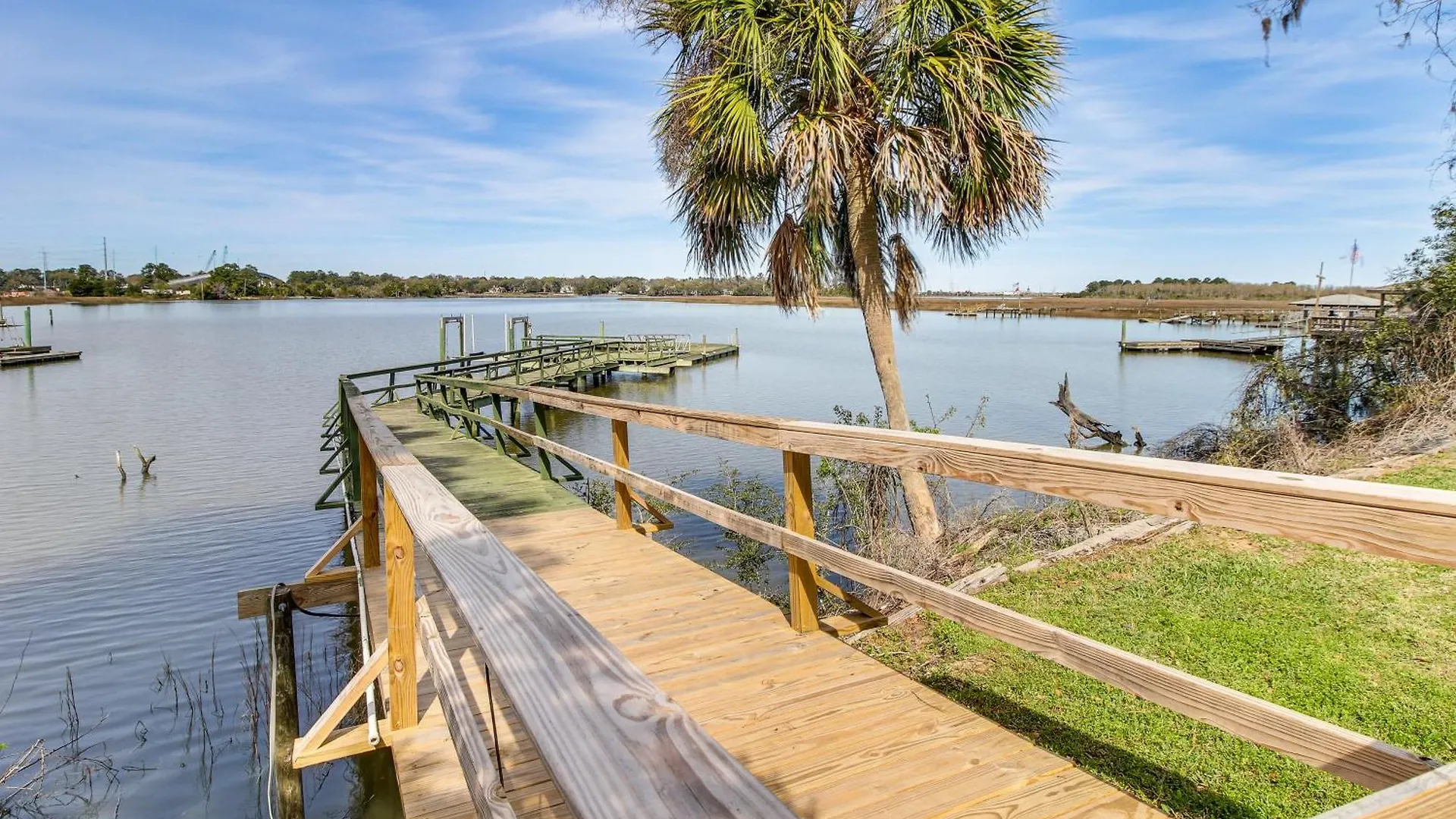 Riverfront Getaway With Pool And Dock! * Savannah