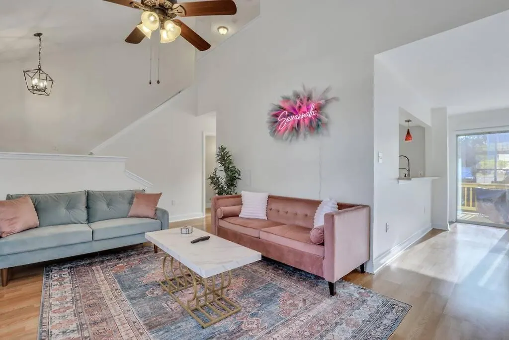 The Dream House: 3 Bed 3 Bath * Savannah