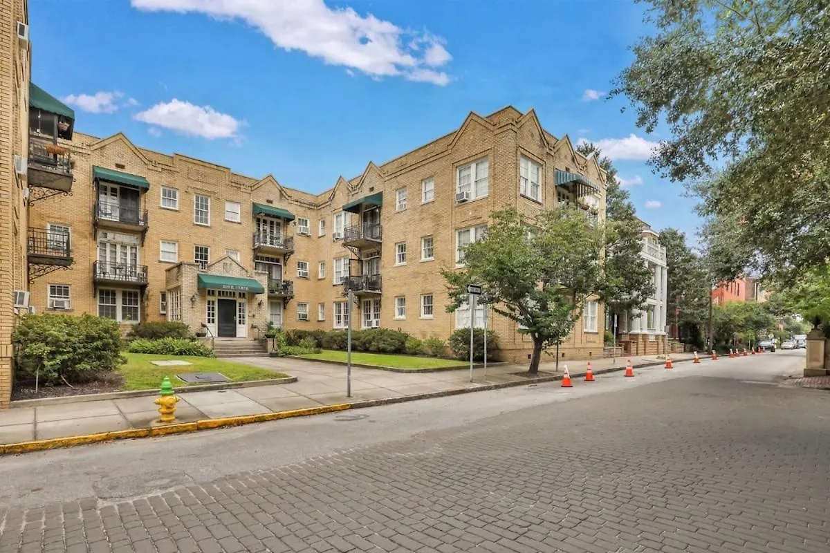 Holiday home The Graham On Oglethorpe Square *