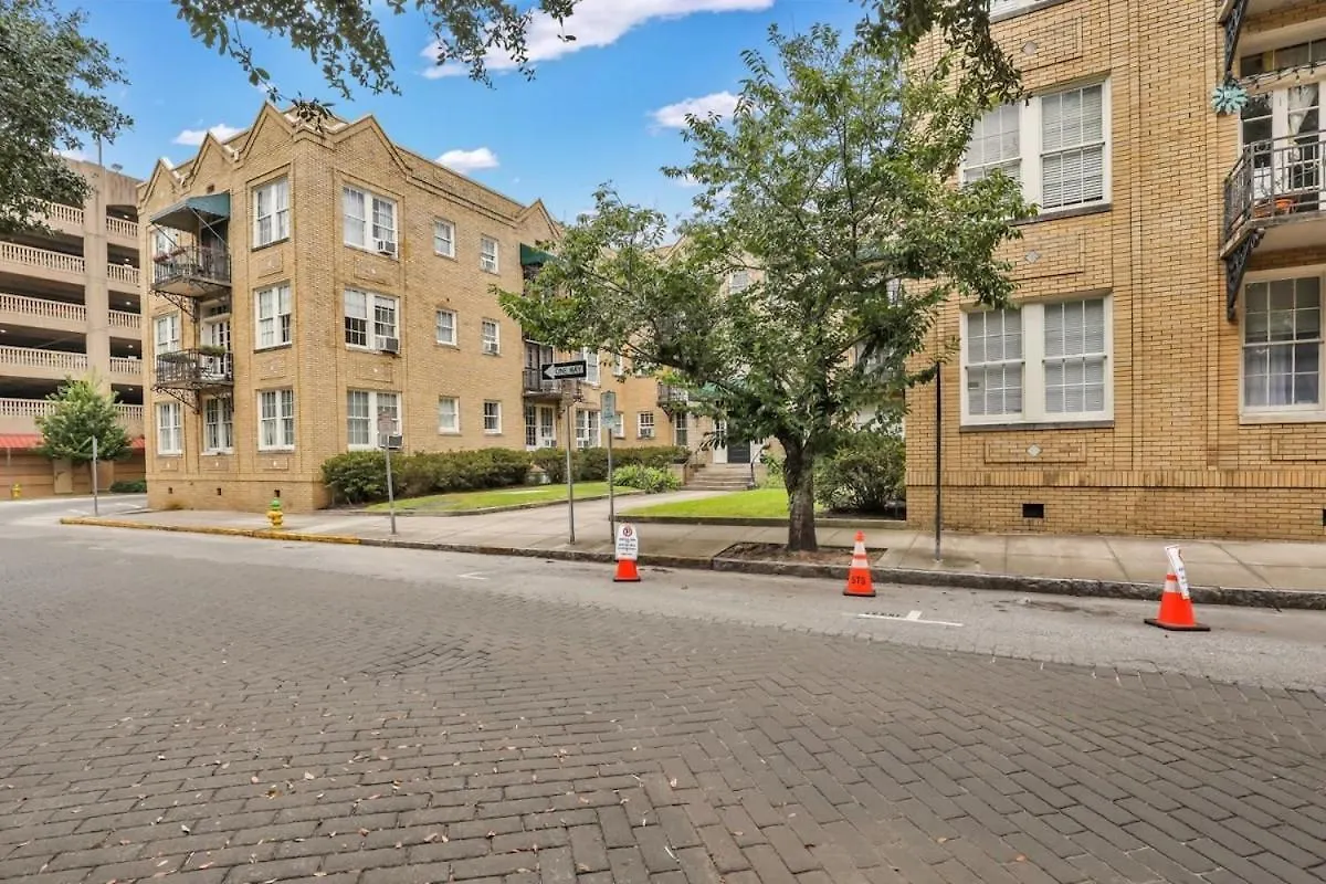 The Graham On Oglethorpe Square Holiday home Savannah