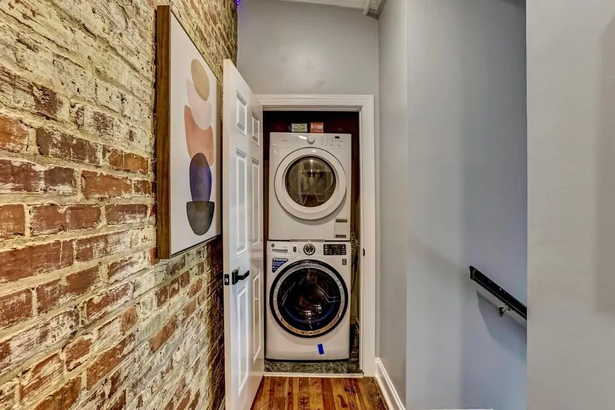 West End Loft - Downtown 5 Min Walk To River St 아파트 서배너