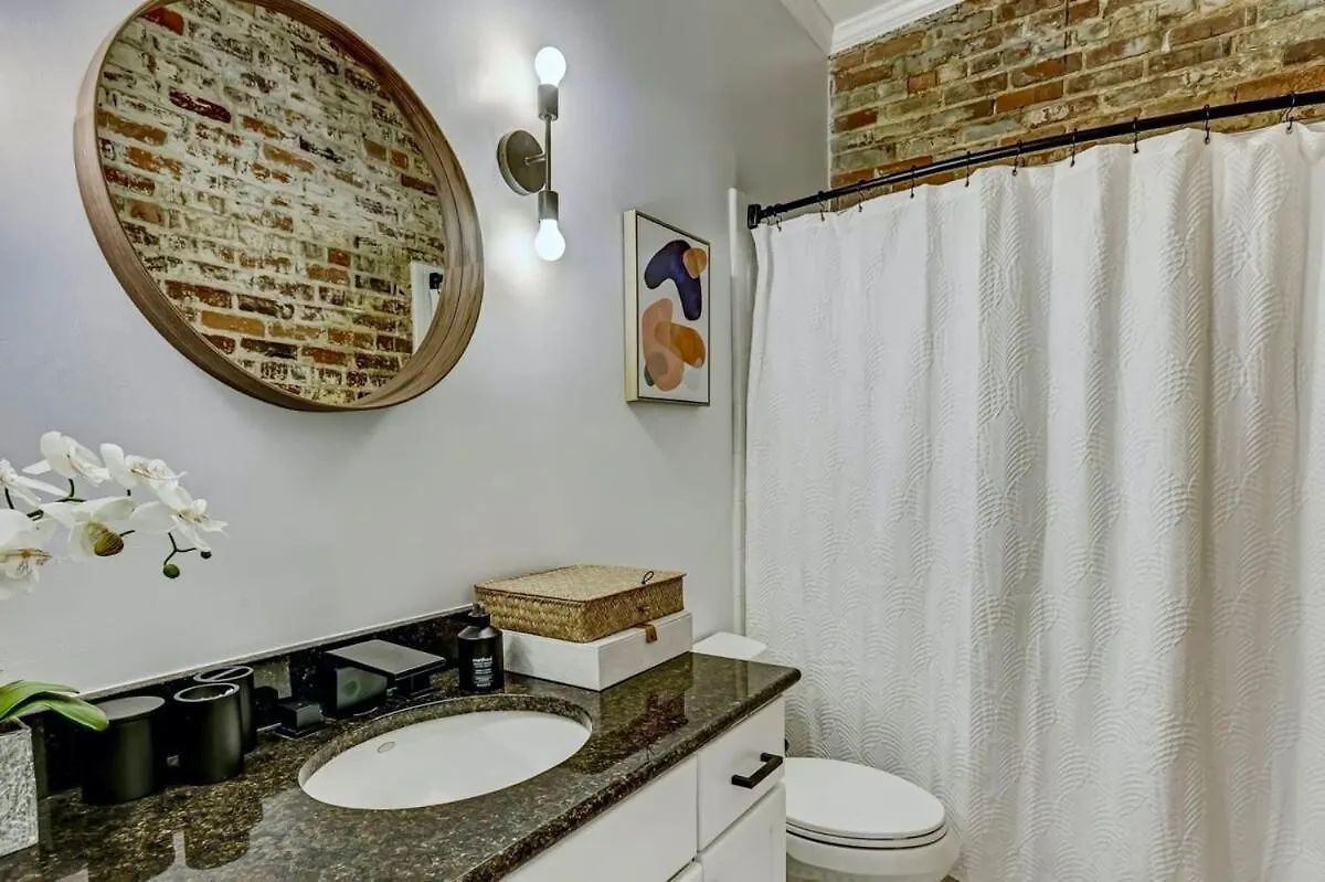 West End Loft - Downtown 5 Min Walk To River St 아파트 서배너