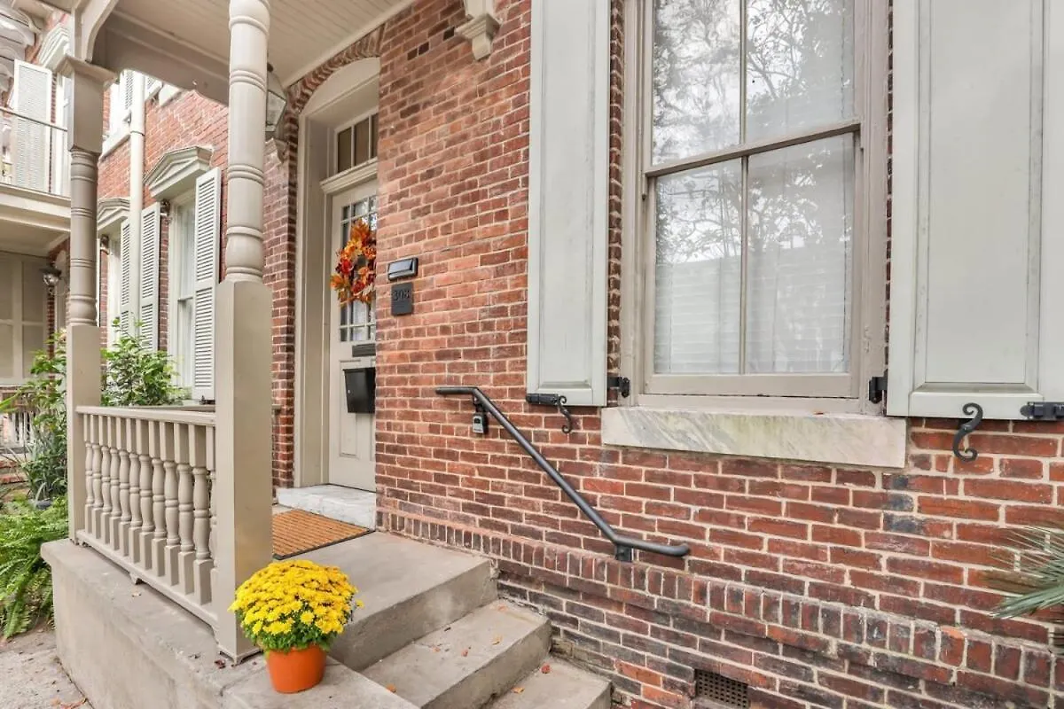 The Palm House-downtown Private Patio Luxury *
