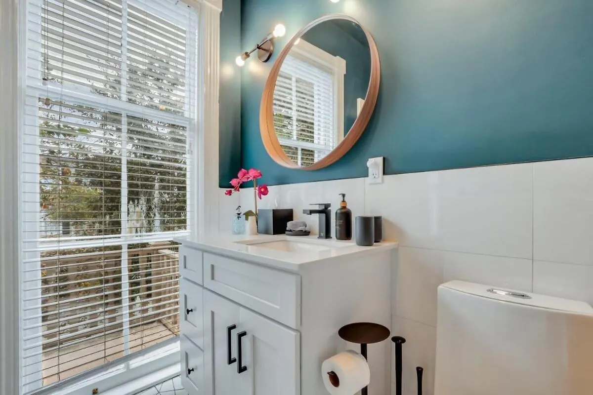 Holiday home The Palm House-downtown Private Patio Luxury *