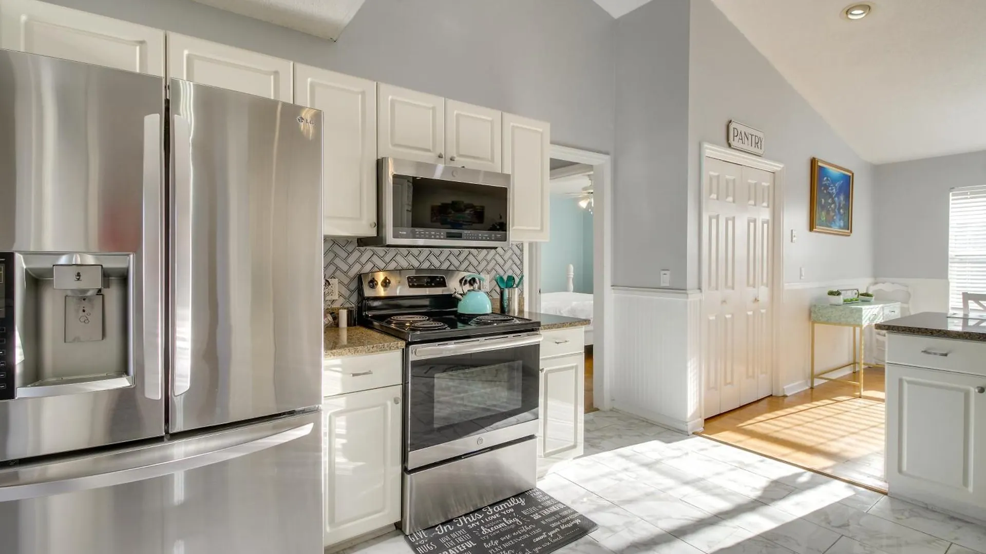 Pet-friendly Gem - 12 Mi To Tybee Island!