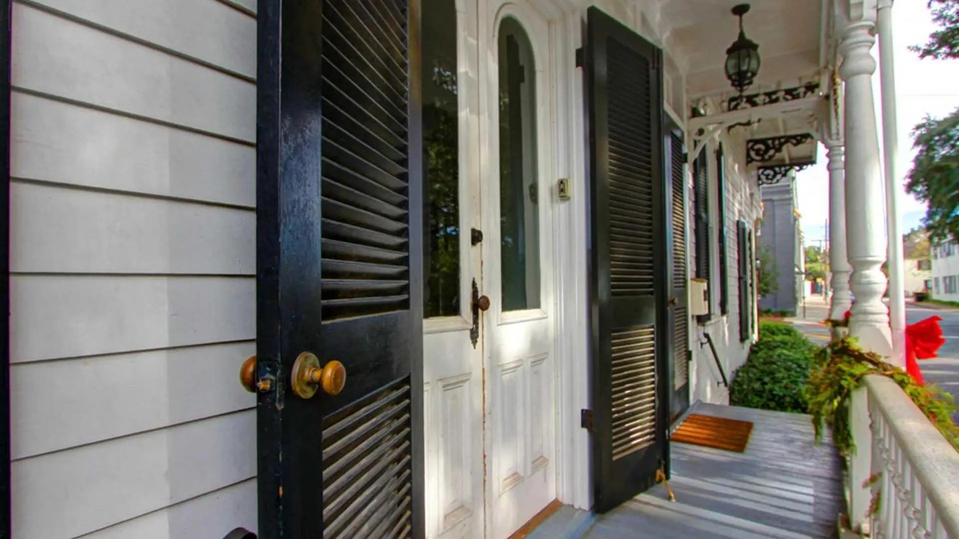 Washington Square Manor Holiday home Savannah