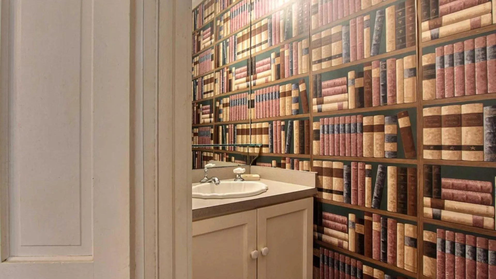Washington Square Manor *