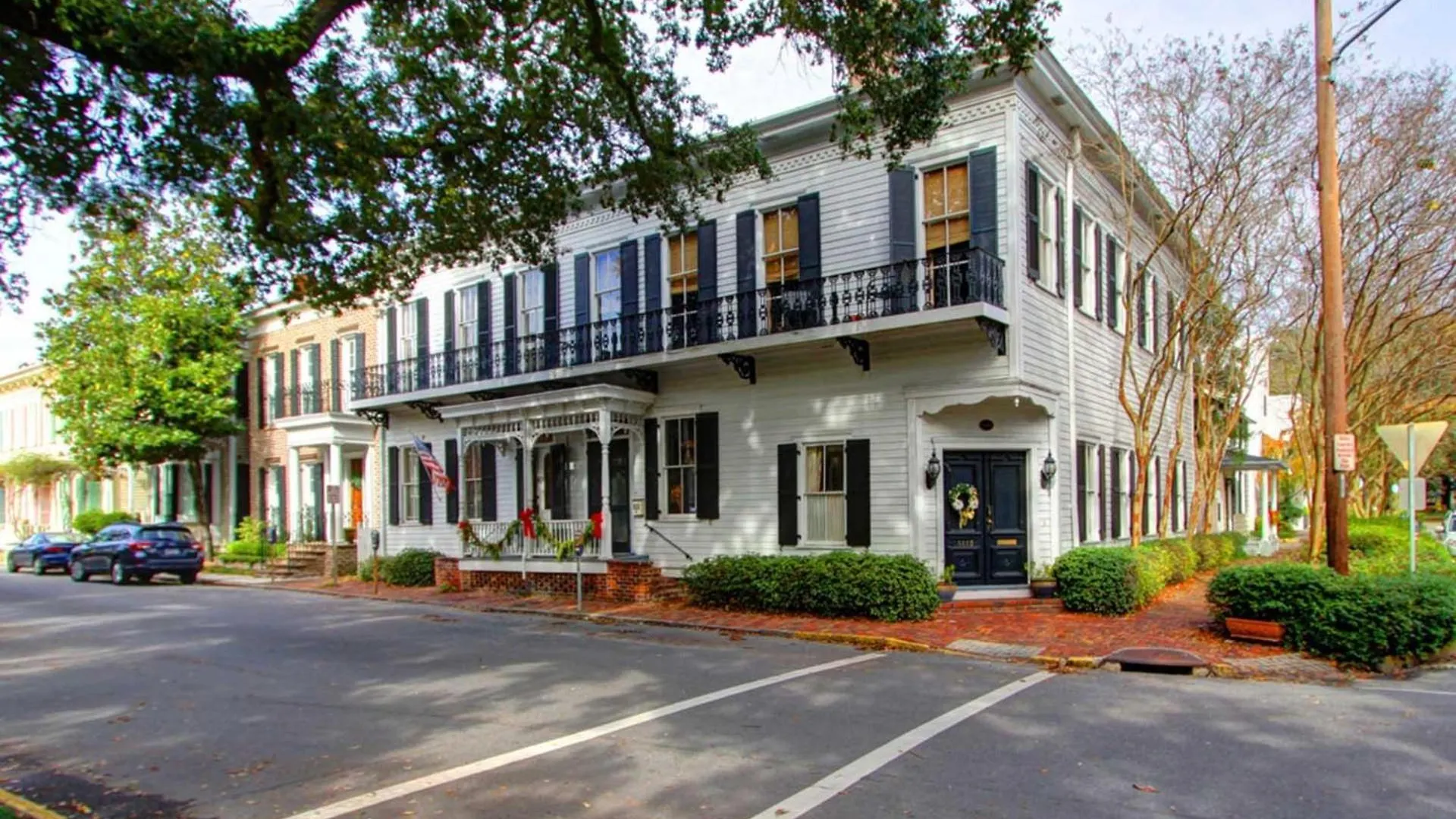 Washington Square Manor