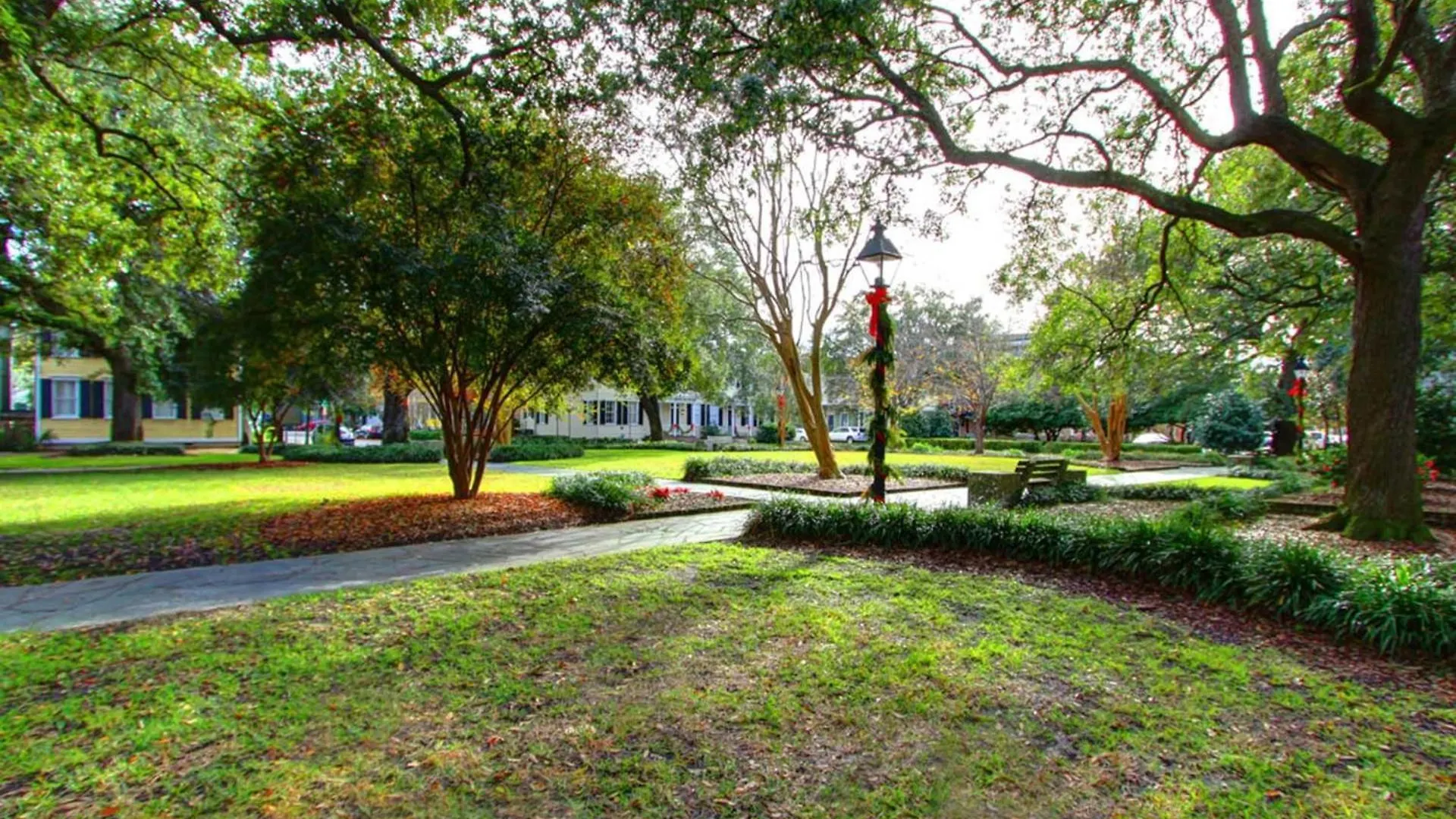 Washington Square Manor Holiday home Savannah