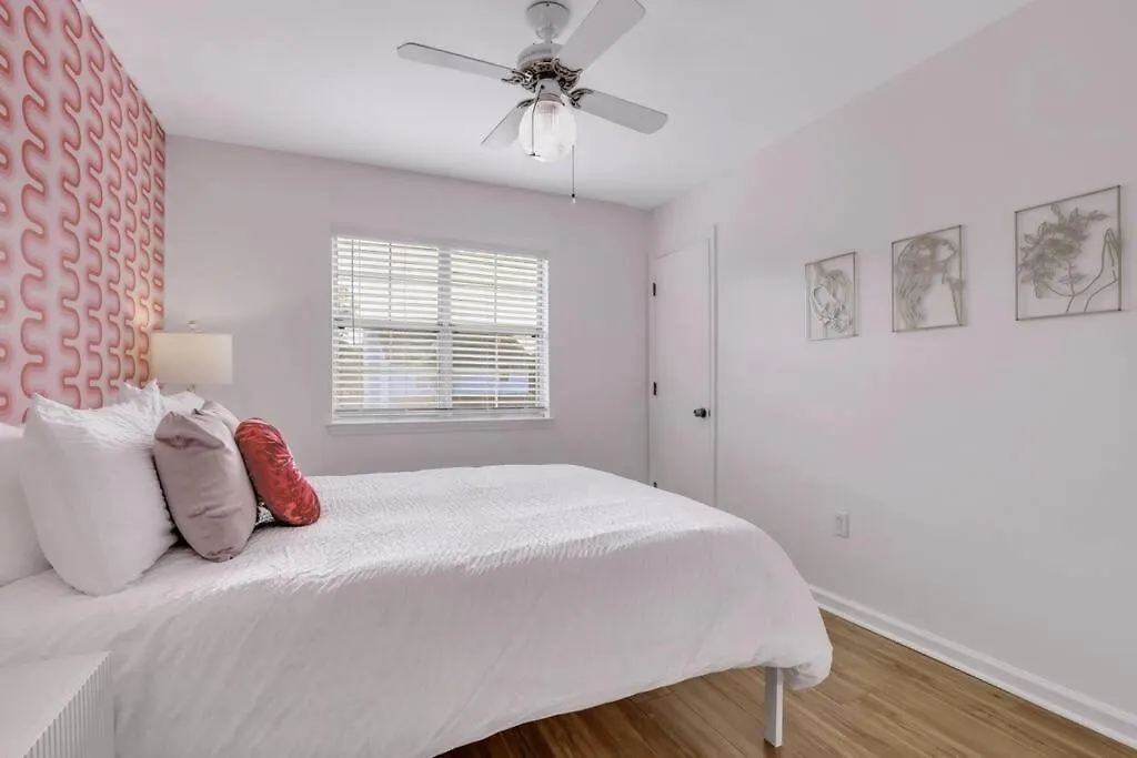The Dream House: 3 Bed 3 Bath