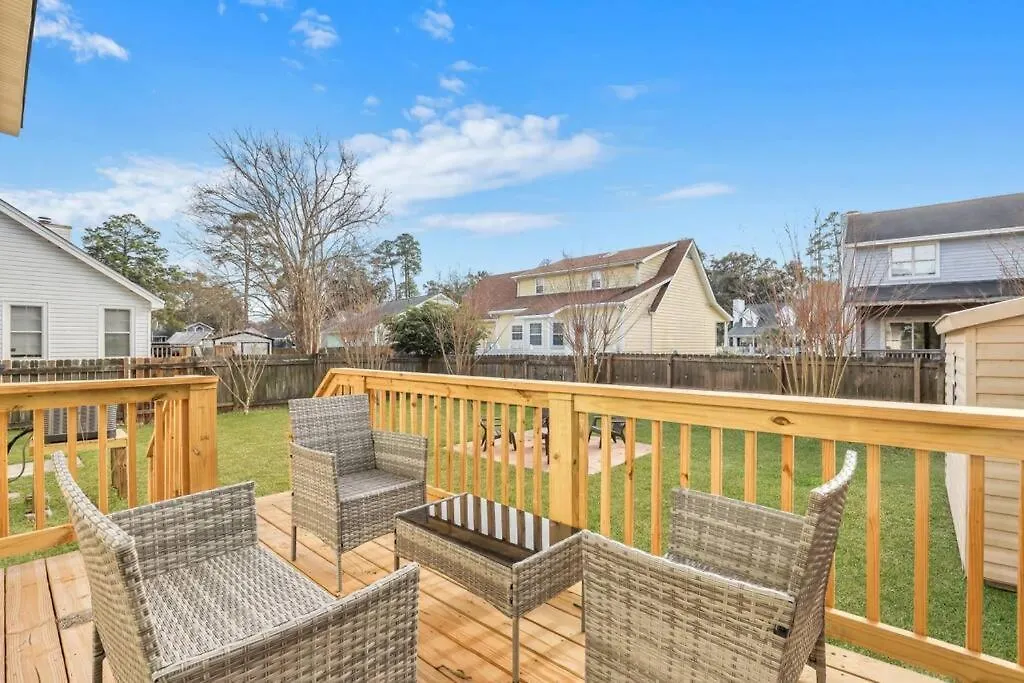 The Dream House: 3 Bed 3 Bath